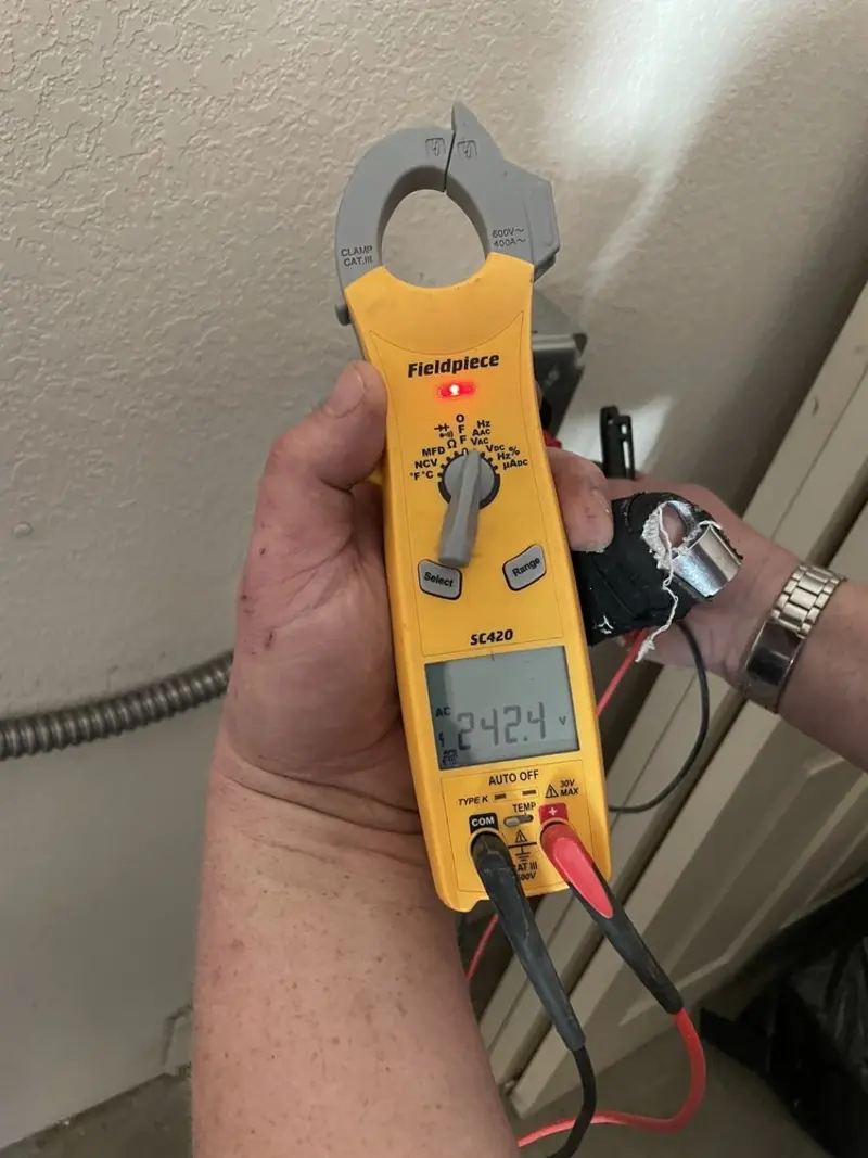 Voltage testing with clamp meter during Circuit Breaker Repair in Neversink